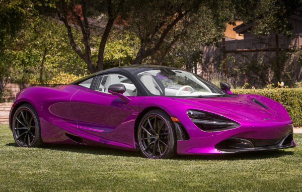 Фиолетовый спортивный автомобиль McLaren MSO 720S Coupe Fux Fuchsia, 2017