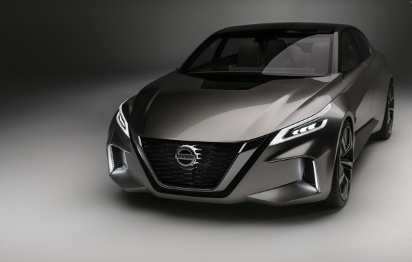Стильный автомобиль Nissan Vmotion 2.0 вид спереди