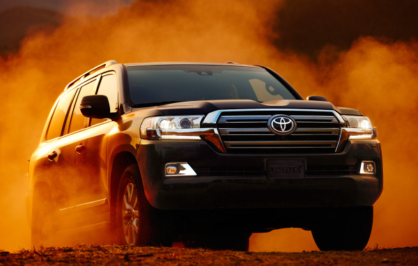 Toyota Land Cruiser Exterior модель 2017 года 