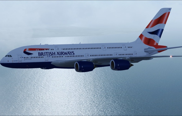 Самолет Airbus A380 British Airways летит над океаном 