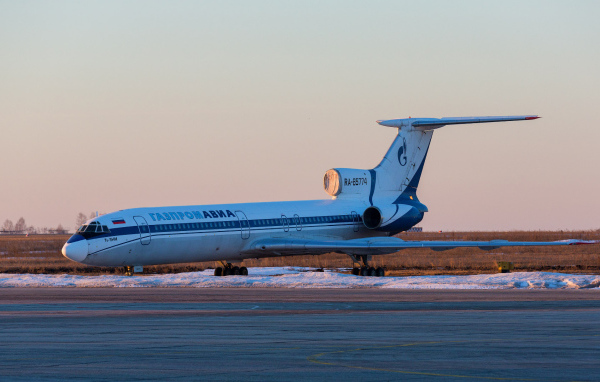 Самолет Ту-154М RA-85774 авиакомпании Газпромавиа 