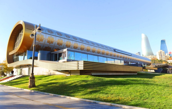 Музей азербайджанского ковра Баку 