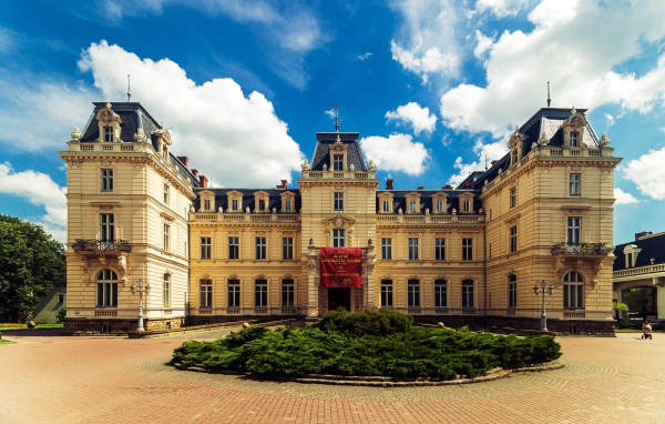 Дворец Потоцких город Львов 