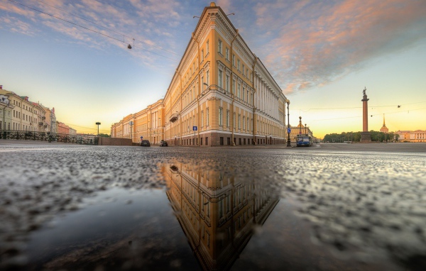 Улица после дождя, Санкт-Петербург, Россия 