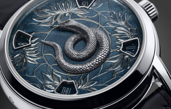 Стильные часы Vacheron Constanin со змеей на циферблате