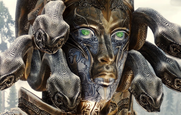 Статуя мифического существа Медузы 