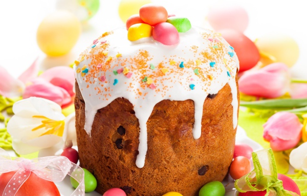 Пасхальный кулич угощение на праздник 