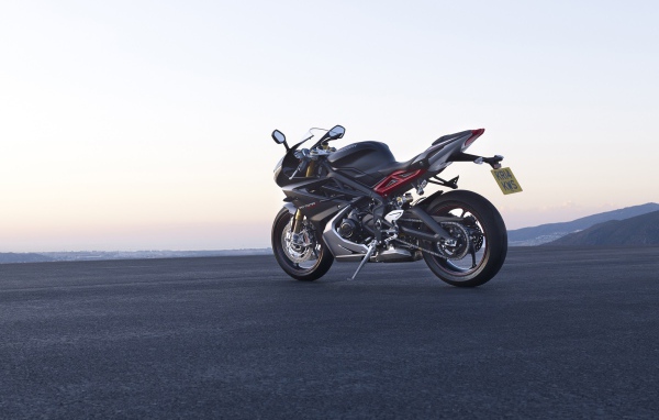 Мотоцикл Triumph Daytona 675R 
