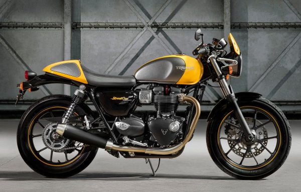 Мотоцикл Triumph Street Cup вид сбоку