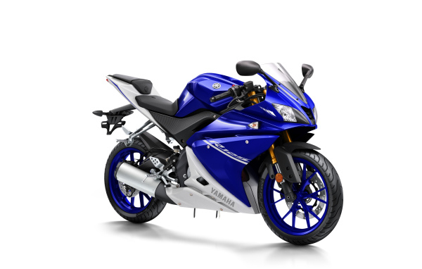 Синий мотоцикл Yamaha  YZF-R125,  на белом фоне