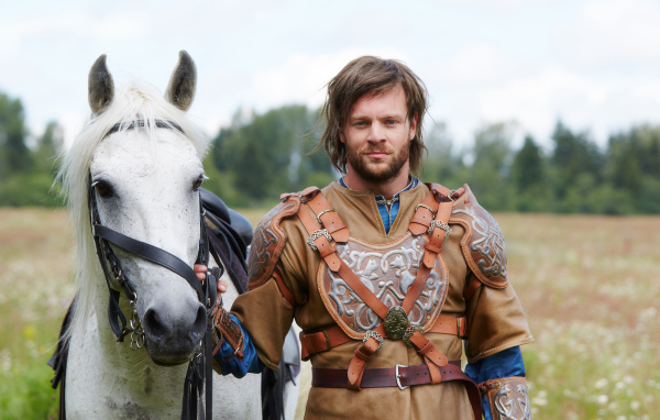 Актер Александр Кухаренко фильм Последний богатырь 2017