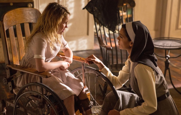 Персонажи фильма ужасов Проклятие Аннабель 2. Зарождение зла, 2017