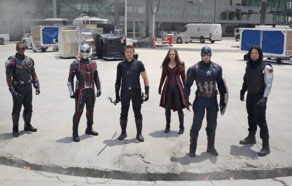 Команда супер героев Капитана Америка фильм Первый мститель Противостояние 