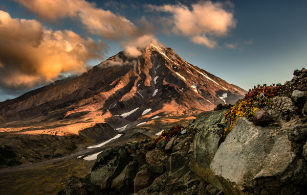 Вид на вулкан Камчатка, Россия 