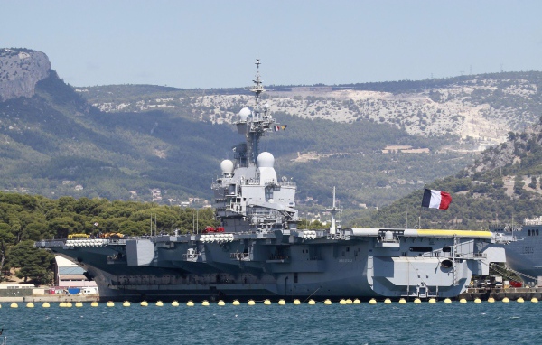 Авианосец Шарль де Голль ВМС Франции 