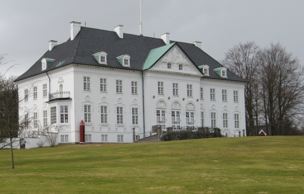 Дворец Марселисборг город Орхус, Дания 