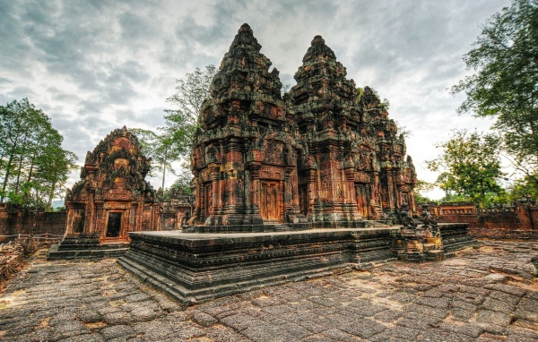 Каменный древний храмовый комплекс Ангкор Камбоджа 