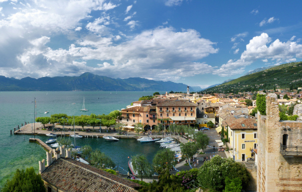 Коммуна Торри-дель-Бенако, Италия 