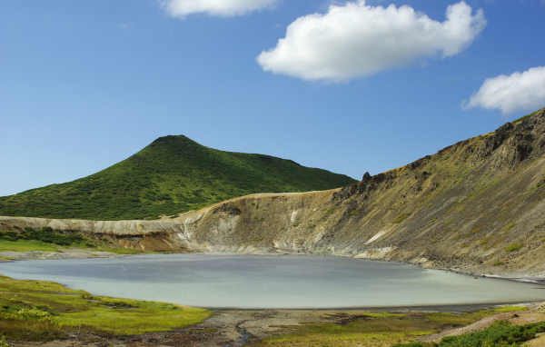 Кальдера вулкана Головнина, Курильские острова. Россия 