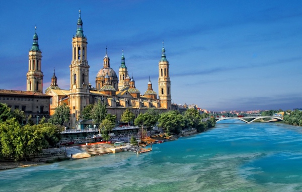 Кафедральный собор-базилика Богородицы Пилар, Сарагоса. Испания 