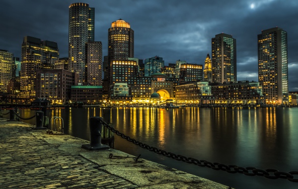 Ночной город Бостон, США 
