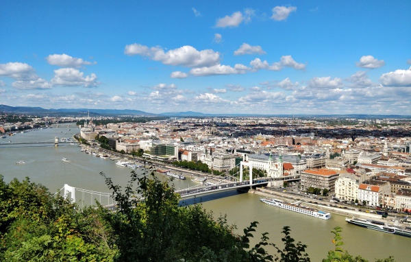 Панорама города Будапешт под красивым небом, Венгрия