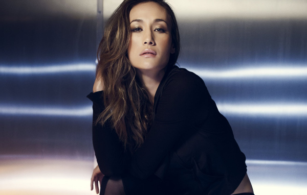 Красивая девушка актриса Мэгги Кью 