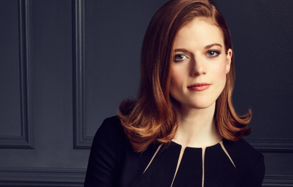 Красивая молодая актриса Роуз Лесли 