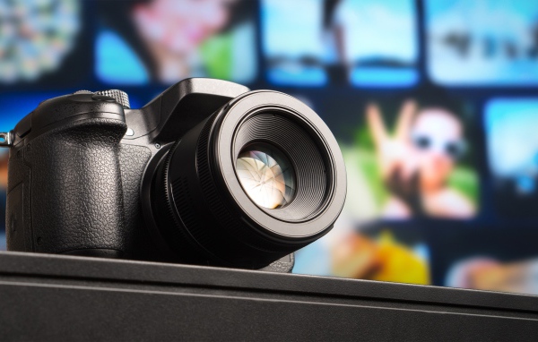 Цифровой зеркальный фотоаппарат Digital SLR