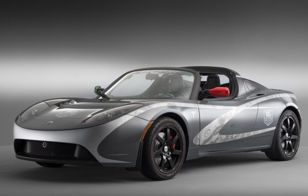 Спортивный электромобиль Tesla Roadster