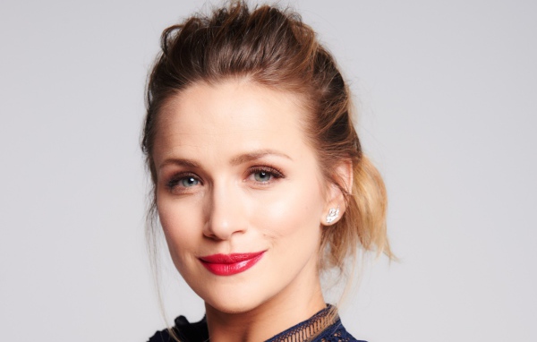 Милая актриса Шантель ВанСантен 