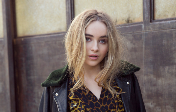 Молодая американская актриса Сабрина Карпентер