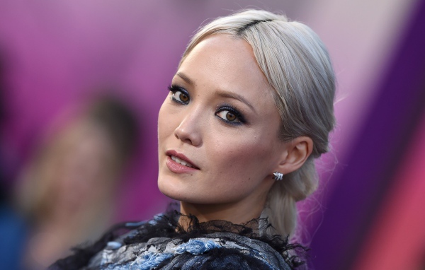 Молодая девушка французская актриса Пом Клементьефф