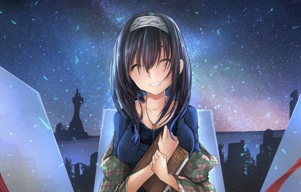 Улыбающаяся девушка аниме с книгой в руках