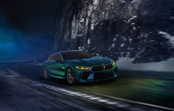 Зеленый автомобиль Bmw Concept M8 