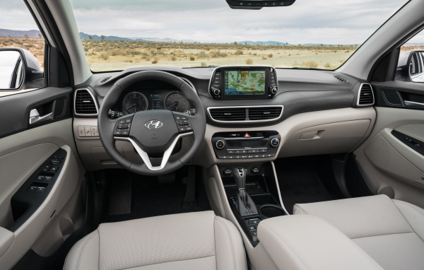 Leather interior of the car Hyundai Tucson 10, 2019