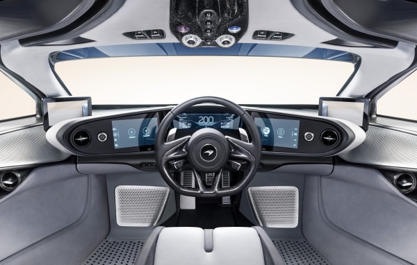 Серый салон автомобиля McLaren Speedtail, 2019 года