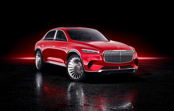 Красный автомобиль Vision Mercedes Maybach Ultimate Luxury, 2018