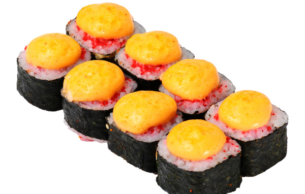 Аппетитные суши на белом фоне 