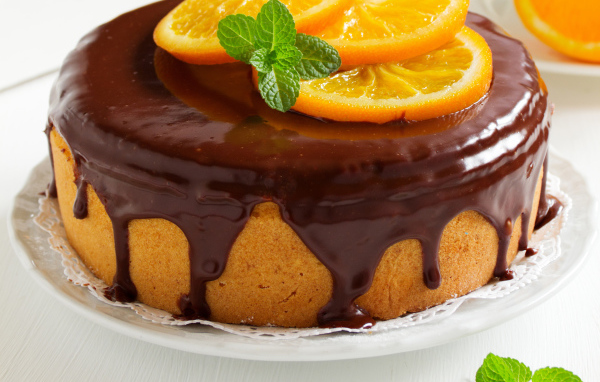 Праздничный пирог с шоколадом и апельсинами 