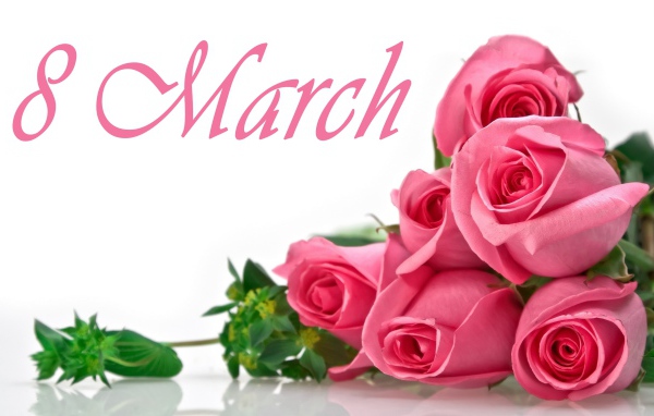 Букет розовых роз на белом фоне на 8 марта