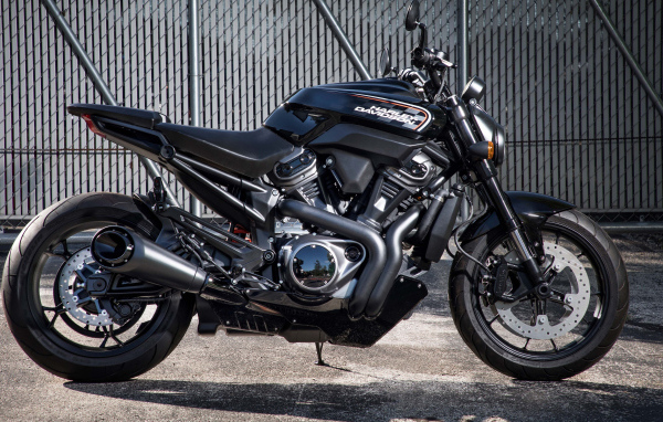Мотоцикл Harley-Davidson Street Fighter, 2020