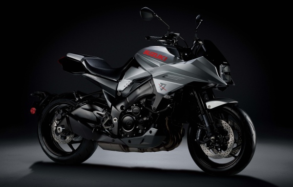 Стильный спортивный мотоцикл Suzuki Katana 2020