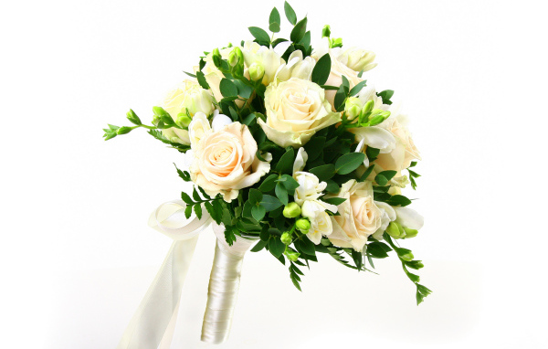Красивый белый свадебный букет на белом фоне