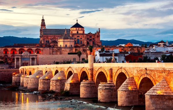 Арочный Римский мост, Кордова Италия
