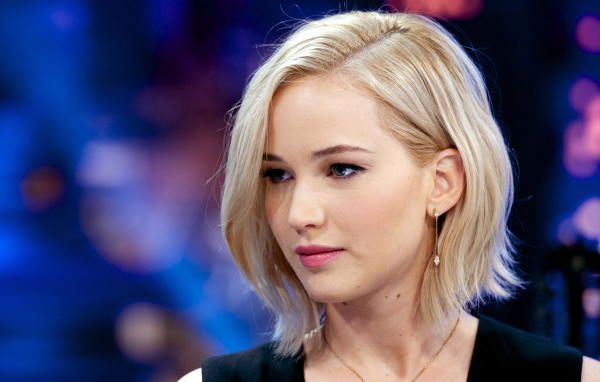 Нежная блондинка, актриса Дженнифер Лоуренс