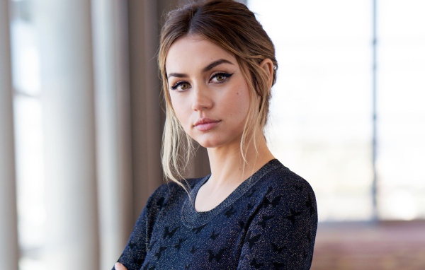 Молодая актриса Ана де Армас