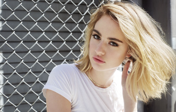 Молодая блондинка актриса  Грейс Ван Паттен