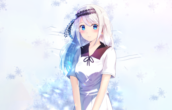 Девушка аниме Miyuki Shirogane Kaguya-sama в белом платье