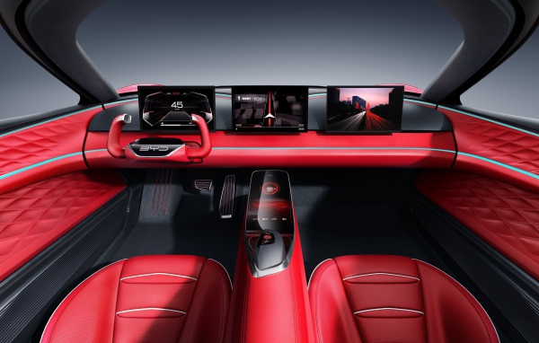 Красный кожаный салон автомобиля BYD E-SEED GT,  2019